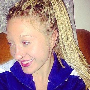 Meet your Posher, Katelyn